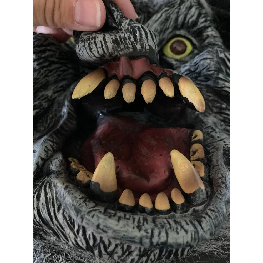 N/A gray werewolf